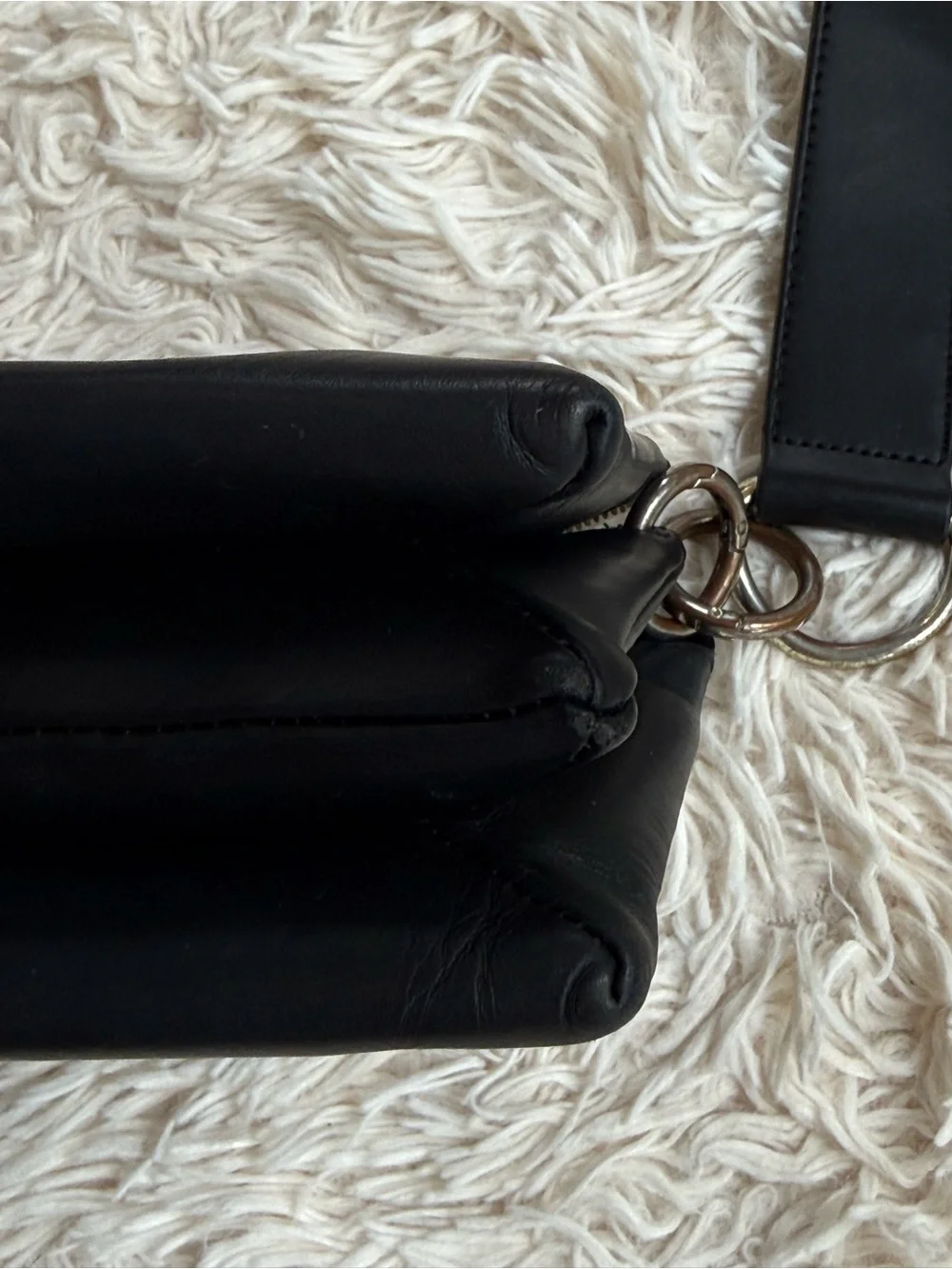 Ted Baker Darceyy Black Leather Crossbody Bag Multi Compartment Zip Purse